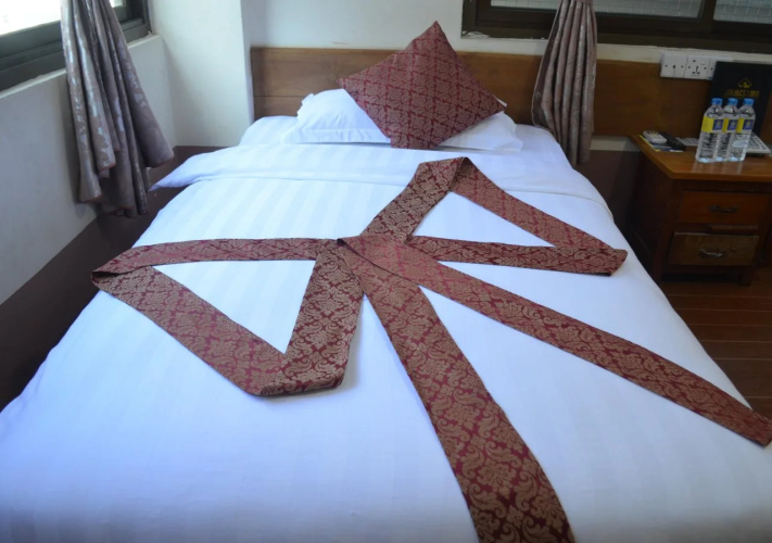 Royal Diamond Hotel