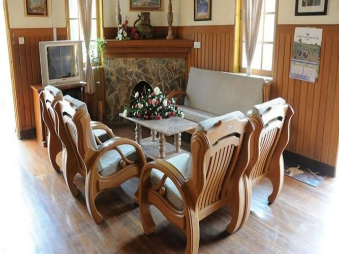 Hillock Villa