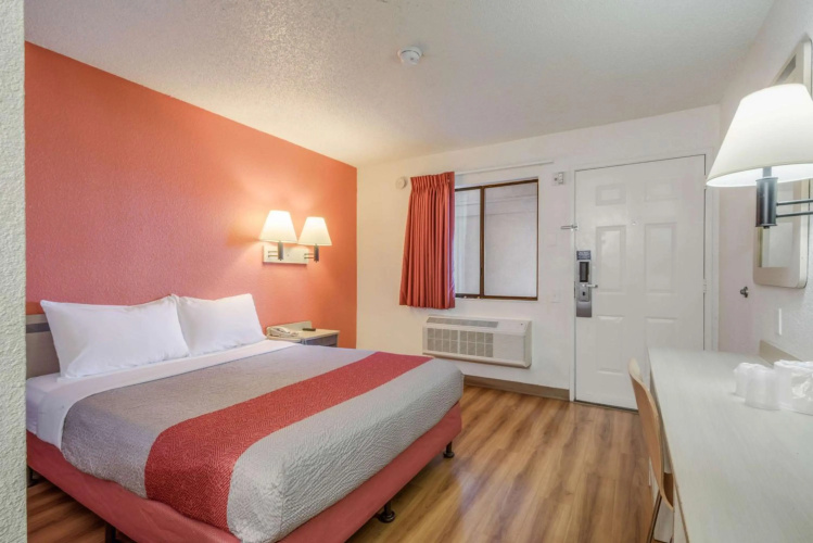 Motel 6 Fairfield, CA - North