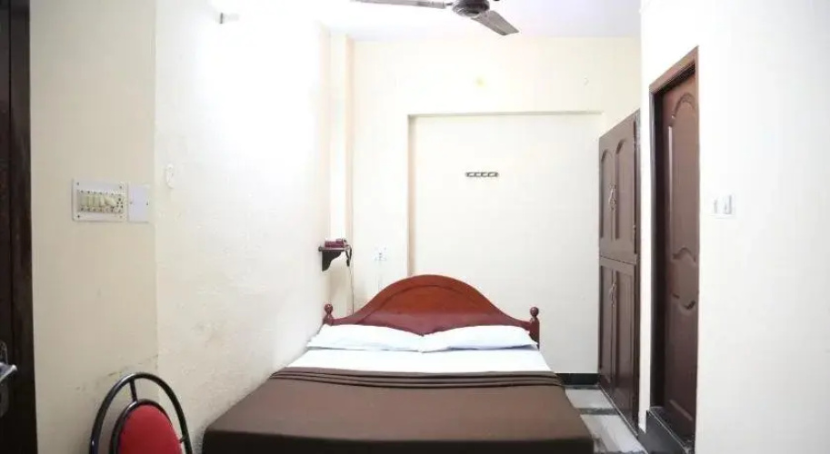 Rmc travellers inn