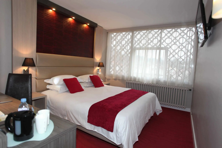 Hôtel Les Trois Roses, Grenoble Meylan