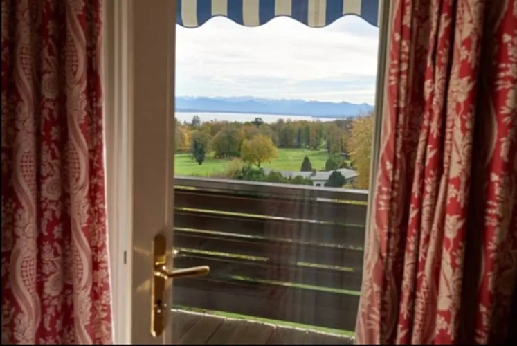 Standard Double room with lake view