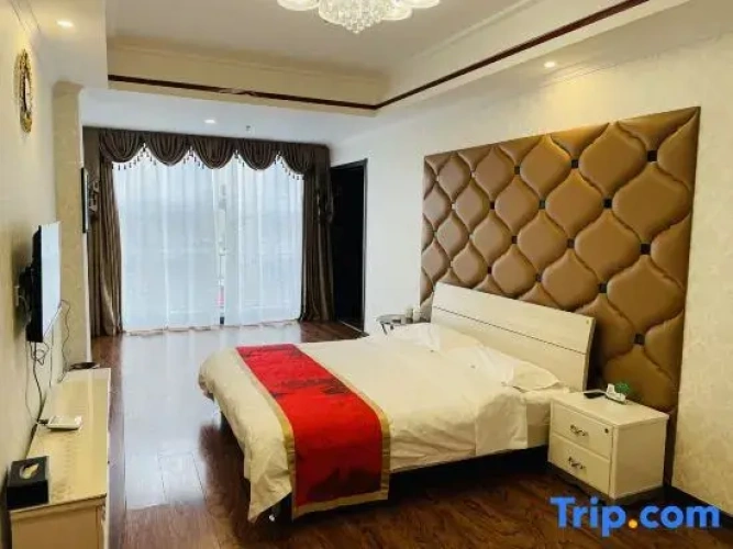 2 Bedrooms Suite