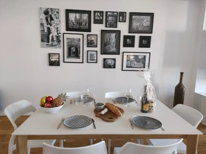 4 Bedrooms Double Cottage