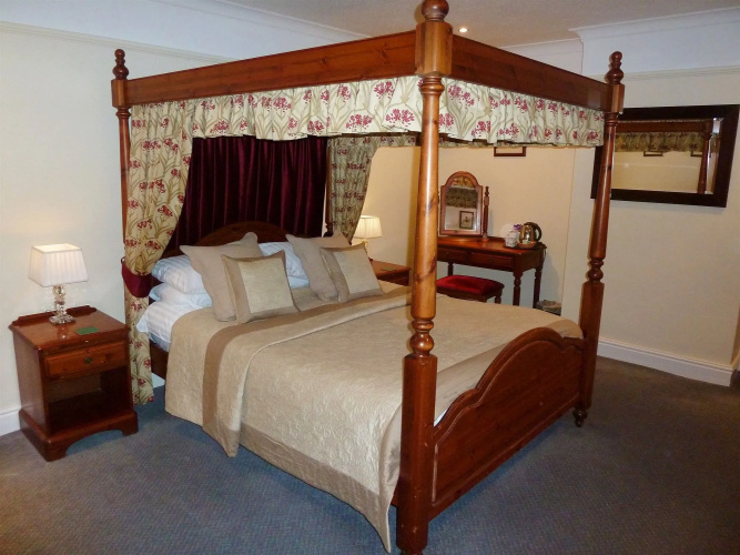 Blacksmiths Arms Inn