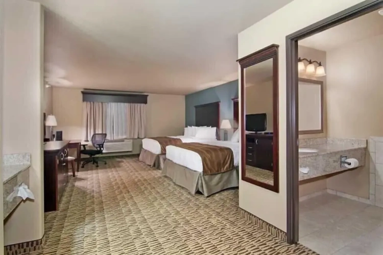 Executive Quadruple Suite