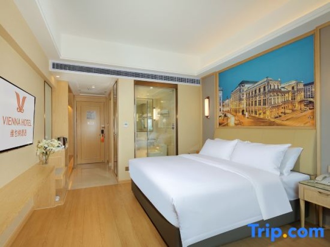 Standard Double room with view