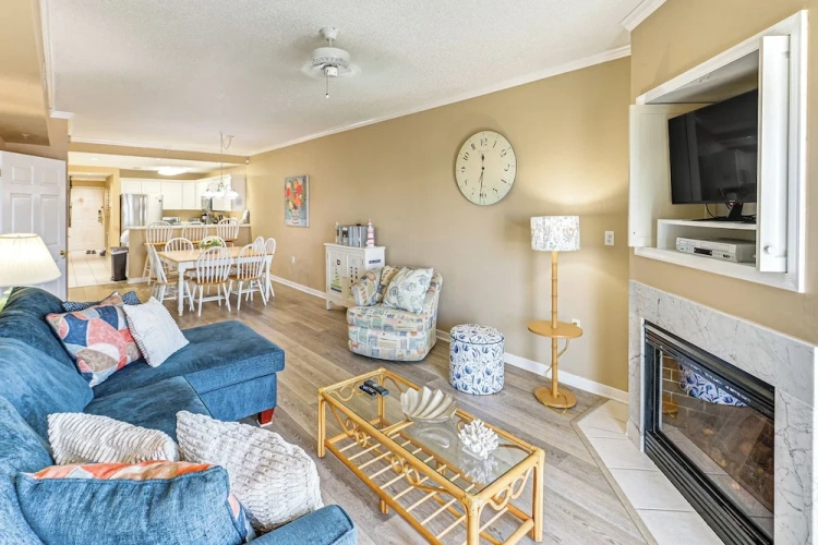 3 Bedrooms Apartment