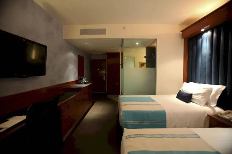 Costa Baja Resort & Spa