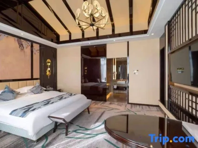 Premier Double Suite with view