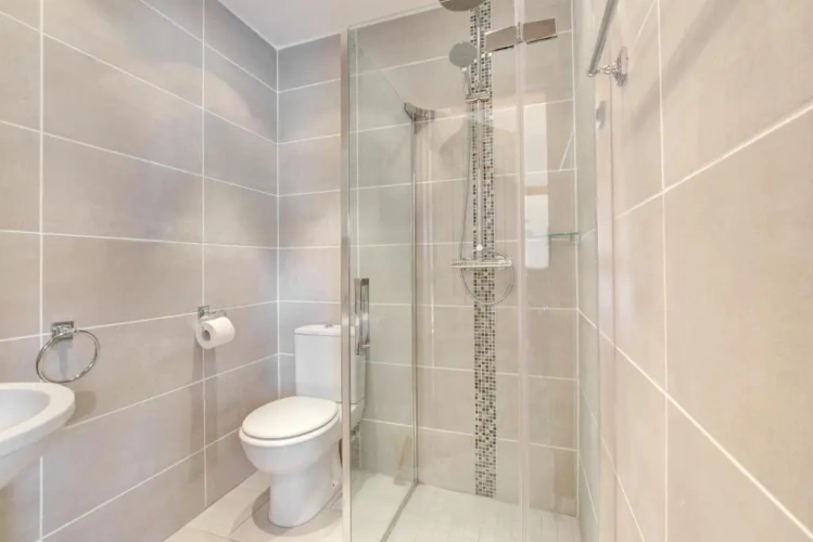2 Bedrooms Cottage