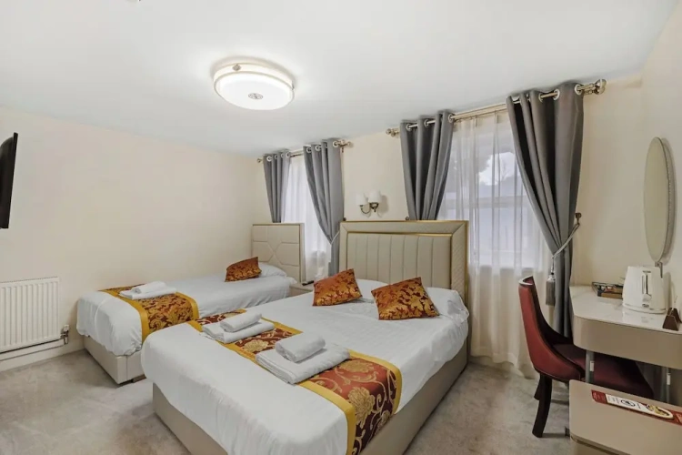 Deluxe Triple room