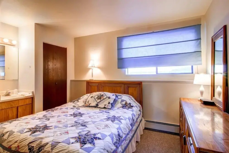 B-101 Buffalo Ridge 2 Bedroom Condo by RedAwning