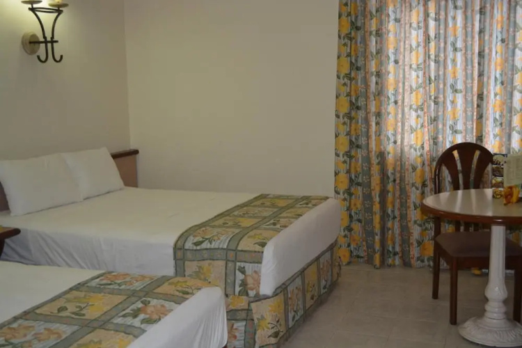 Ruiz Milán Hotel
