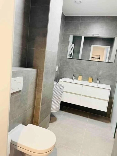 Luxury New Flat with Terrace & Parking