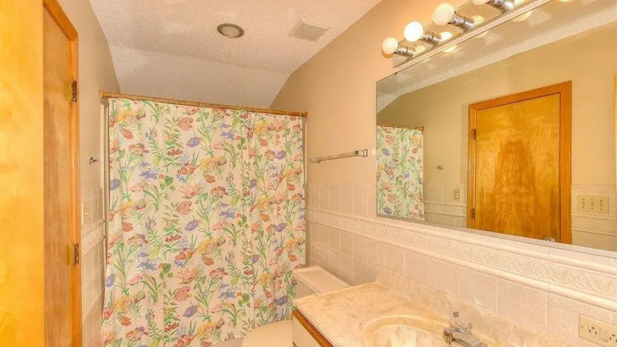 Four Sea Sons - 6 Br Home