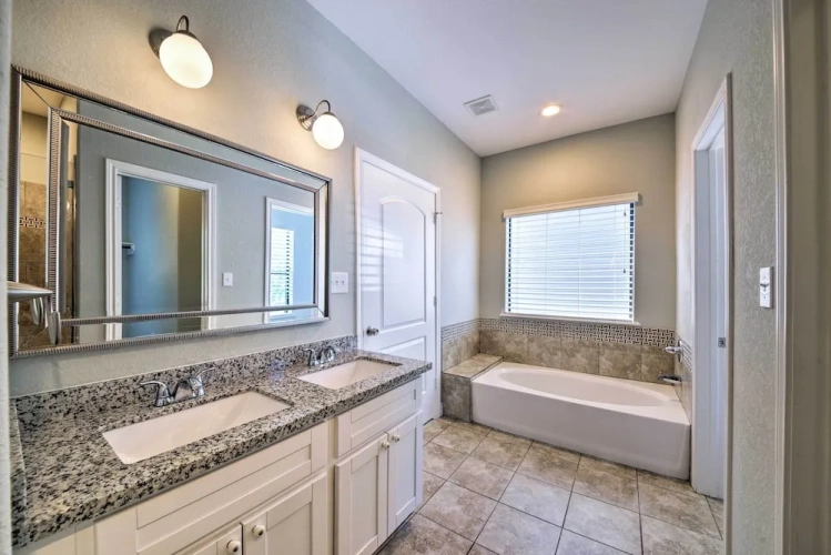 3 Bedrooms Cottage