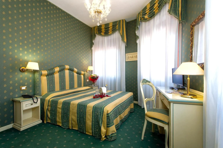 Hotel Conterie