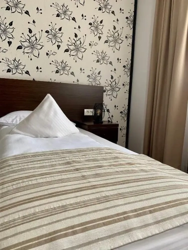 Standard Double room with view