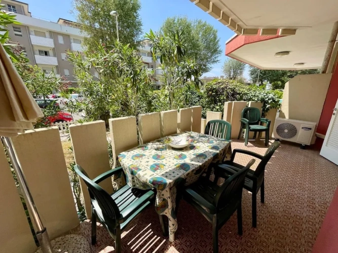 1 Bedroom Apartment with garden view