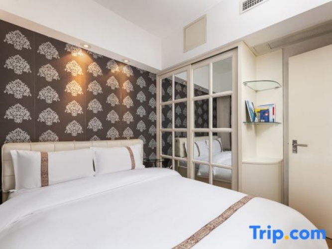 1 Bedroom Suite