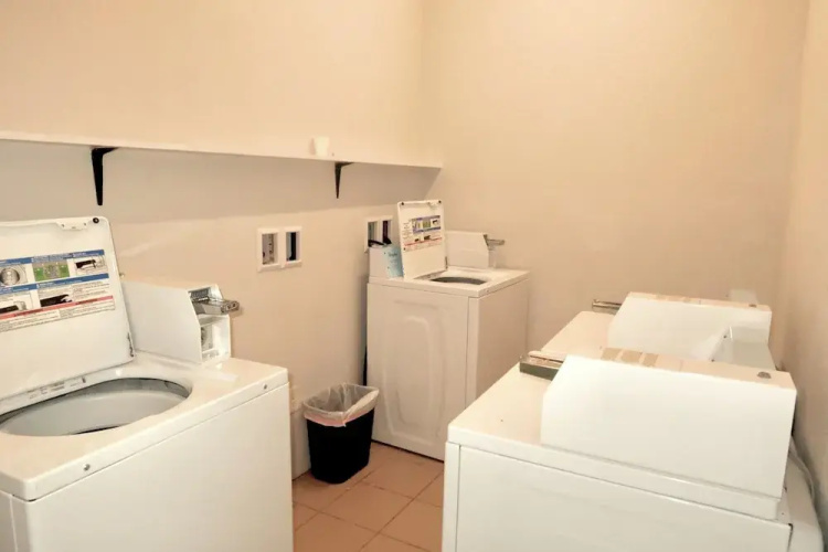 Studio 6 Elkhart, IN- Kitchenette Rooms