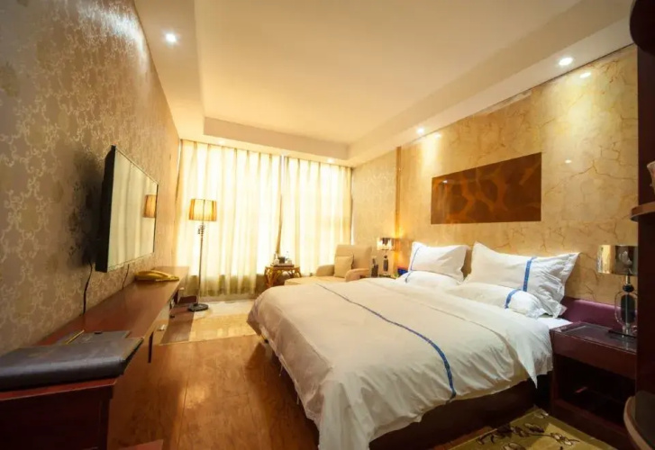 Huarong Apartment Hotel