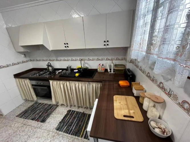 4 Bedrooms Cottage