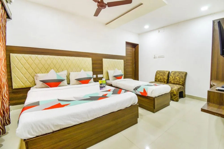 Khaleej Residency by FabHotels