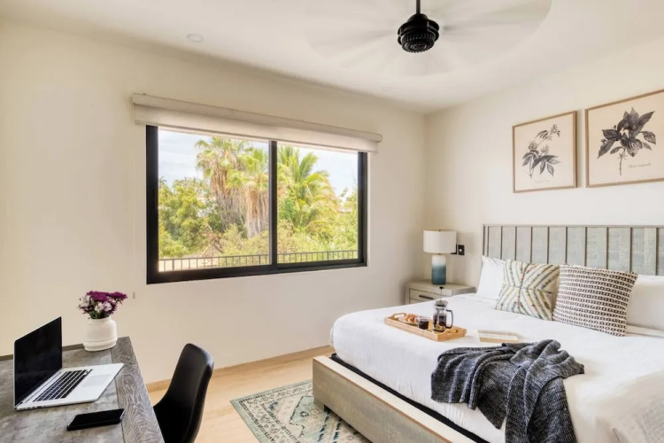 Group Apt #13 #16, no View, 3br, 12 pax