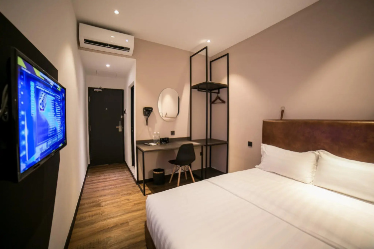 Eureka Hotel