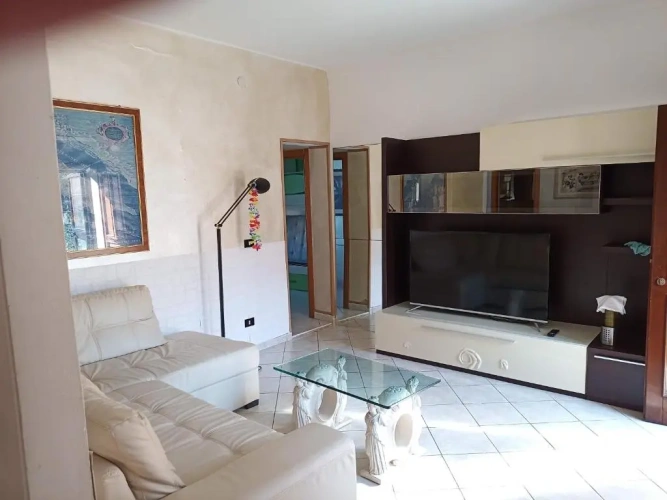 3 Bedrooms Apartment
