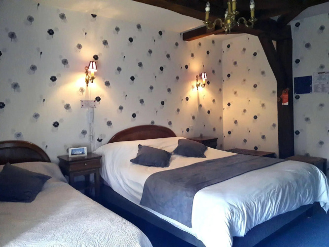 Logis Le Clos du Montvinage Rest. Auberge Val De l'Oise