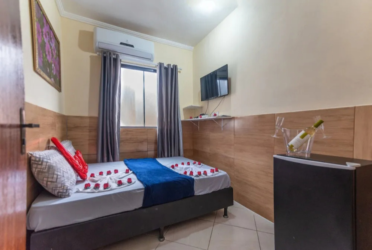 Dona Rosa Private Suites