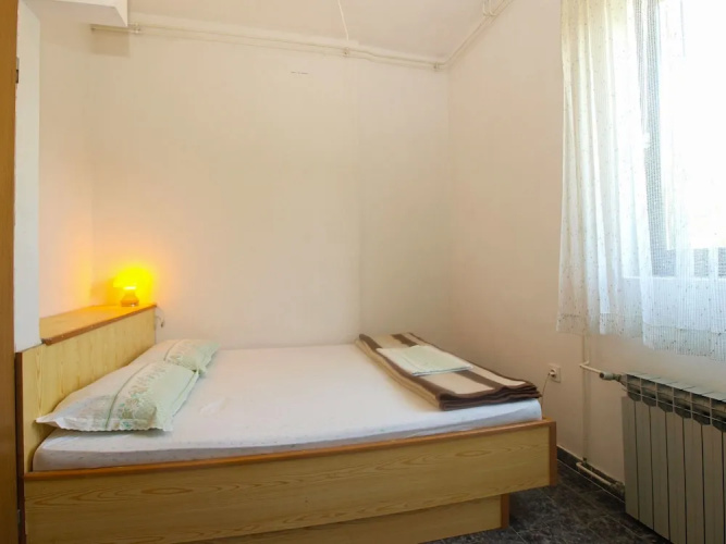 Apartment 1669