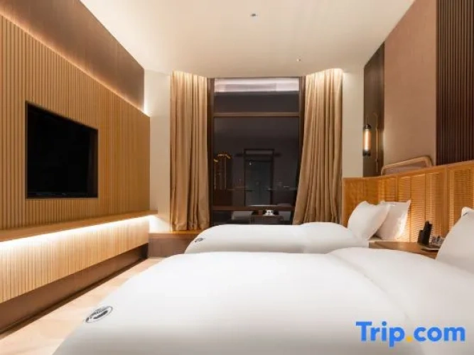 Executive Suite with river view