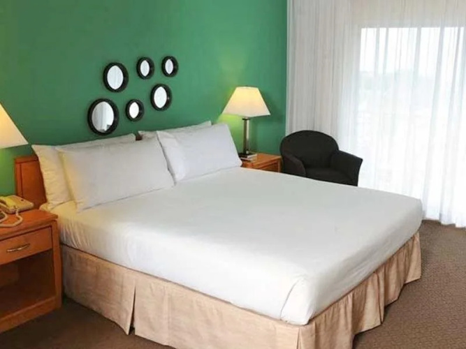 Palos Verdes Inn