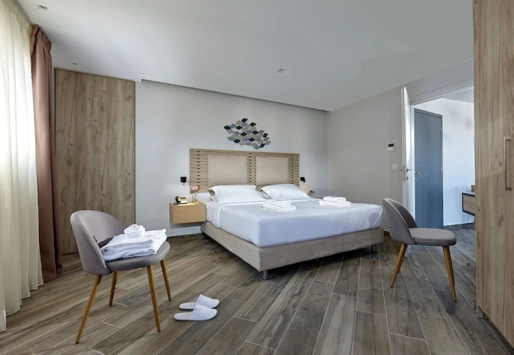 2 Bedrooms Deluxe Suite with balcony and with sea view