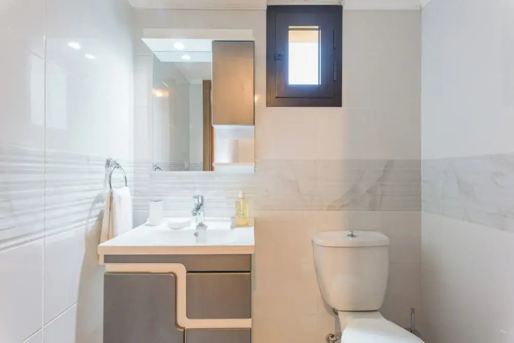 Glow Studios & Apartments in Batroun