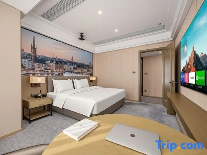 Single Family Suite with panoramic view