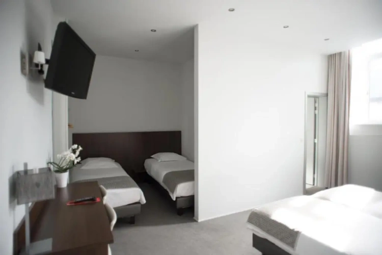 Quadruple room