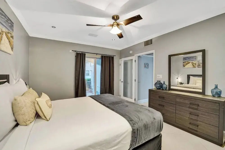 Stay Hospitality - Hendricks Isle