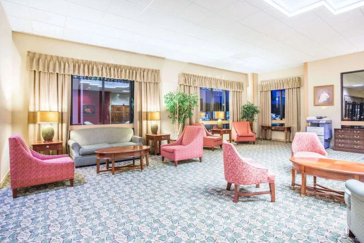 Days Hotel Sutton Flatwoods