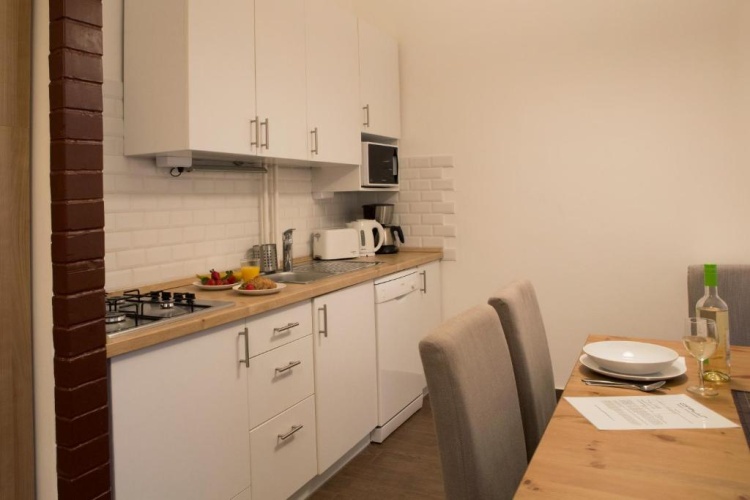 Deluxe Apartment