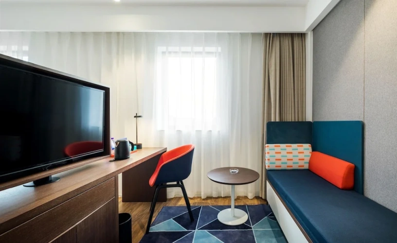 Standard Double room with city view