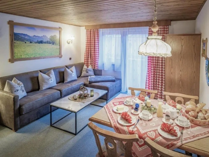 2 Bedrooms Apartment
