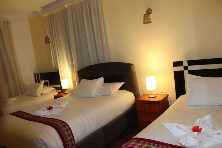 Standard Triple room
