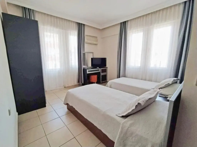 Kadeer Hotel
