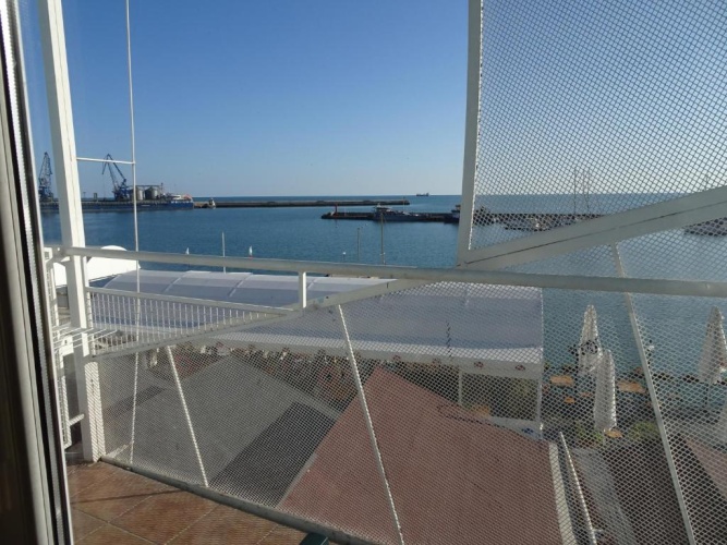 Standard Triple room with balcony