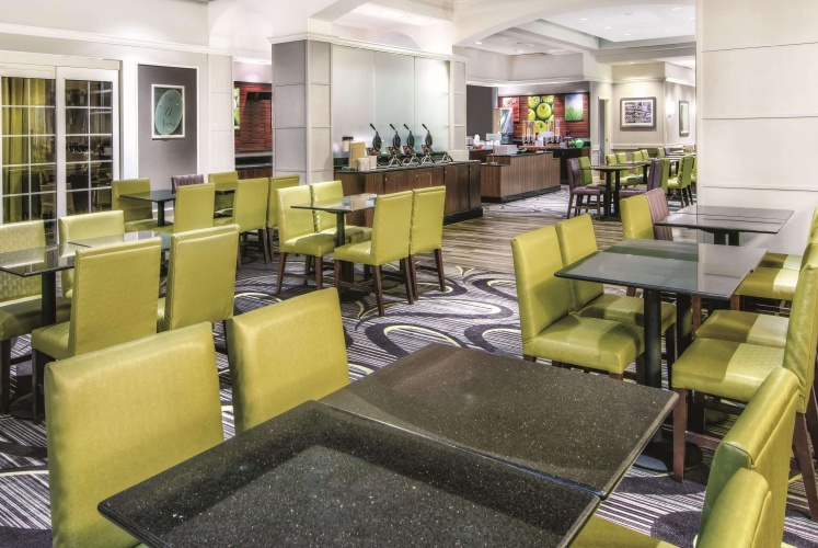 La Quinta Inn & Suites by Wyndham San Antonio Riverwalk photo 22